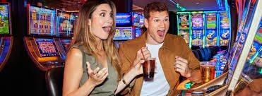 ilne99 Casino Blackjack Table မြန်မာ Online ကစားသမား Strategy ကစားနေသောမြင်ကွင်း